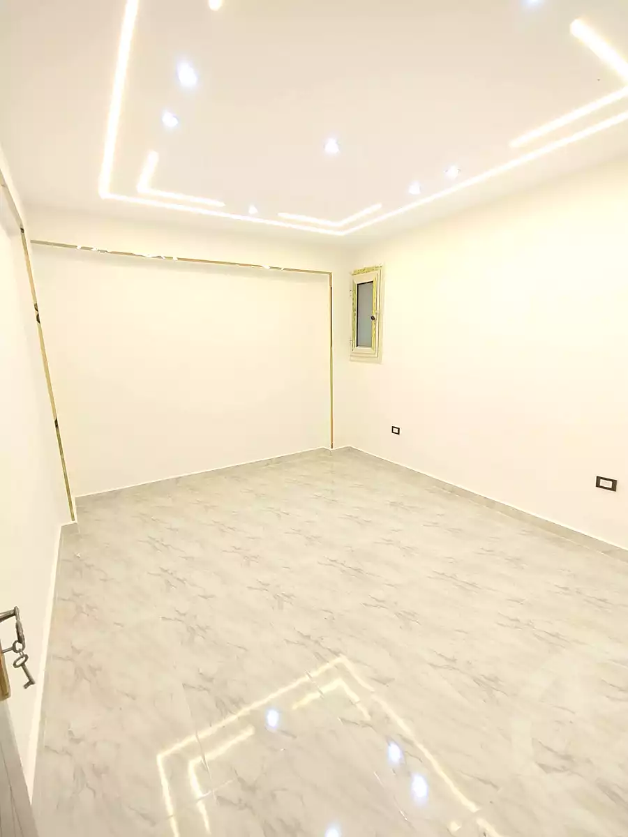 https://aqarmap.com.eg/en/listing/7339362-for-sale-alexandria-lsywf-el-falki