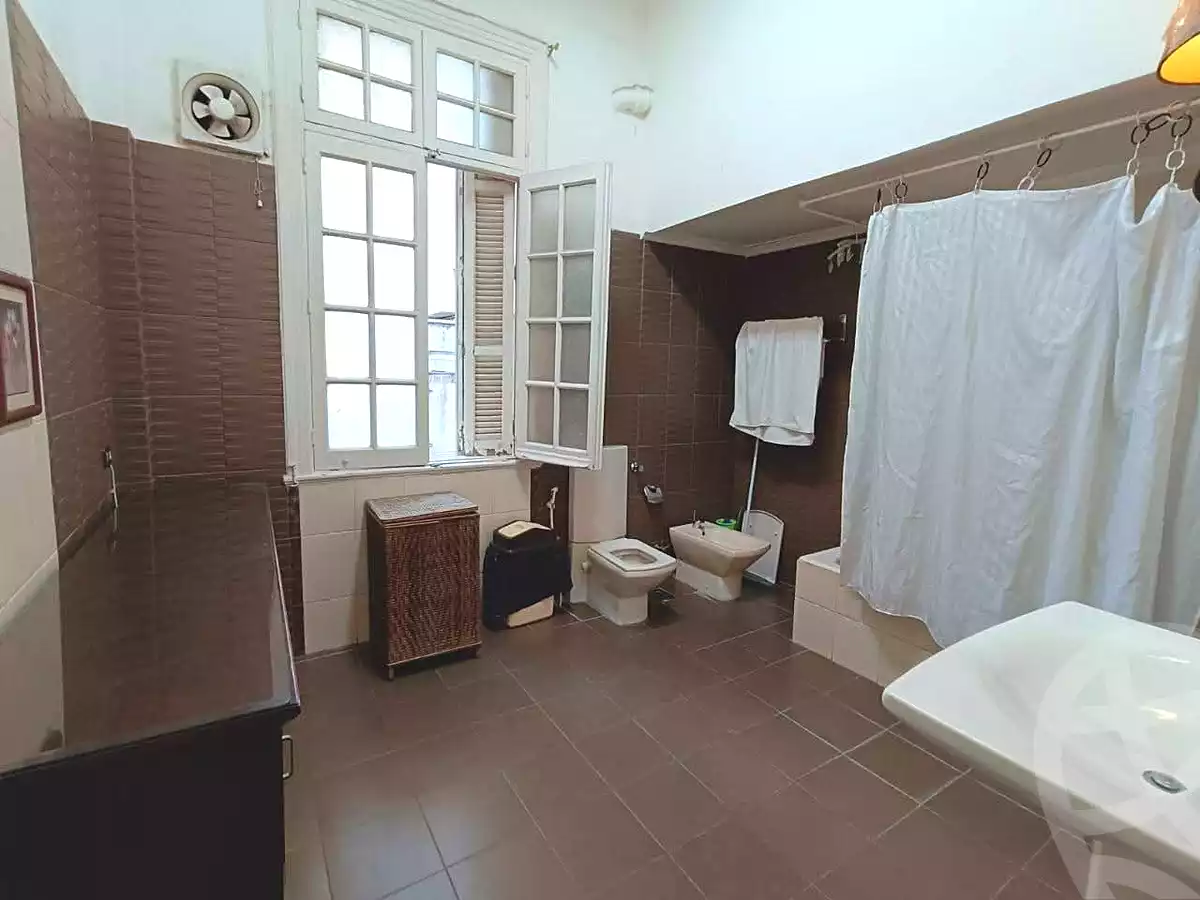 https://aqarmap.com.eg/en/listing/7339378-for-sale-alexandria-camp-cesar