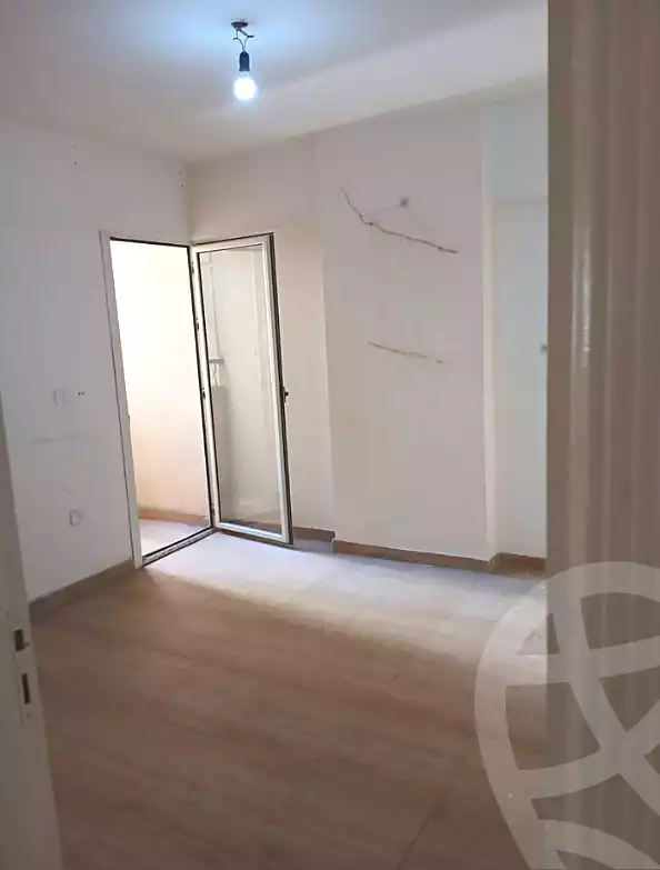 https://aqarmap.com.eg/ar/listing/7339486-for-sale-alexandria-new-miami-compounds-new-miami
