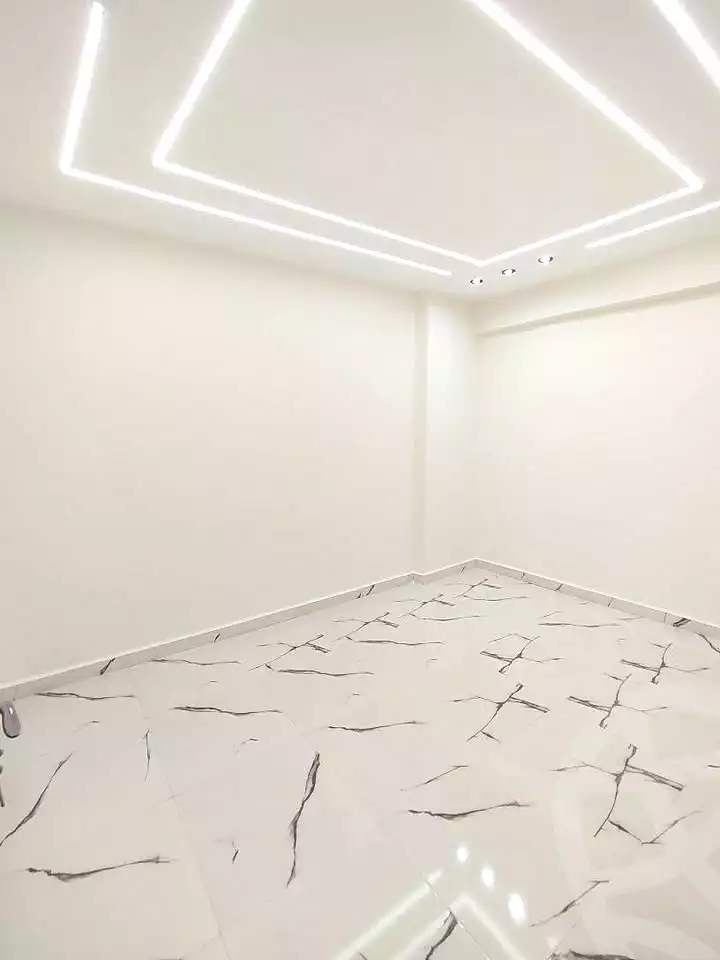 https://aqarmap.com.eg/ar/listing/7339745-for-sale-alexandria-lsywf-el-falki