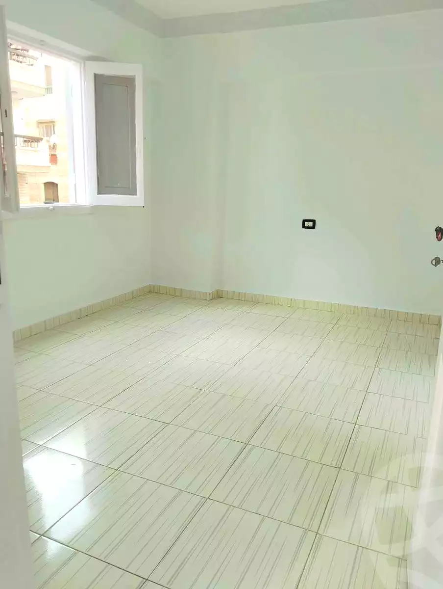 https://aqarmap.com.eg/ar/listing/7339916-for-sale-alexandria-al-agamy-shataa-el-nakheel