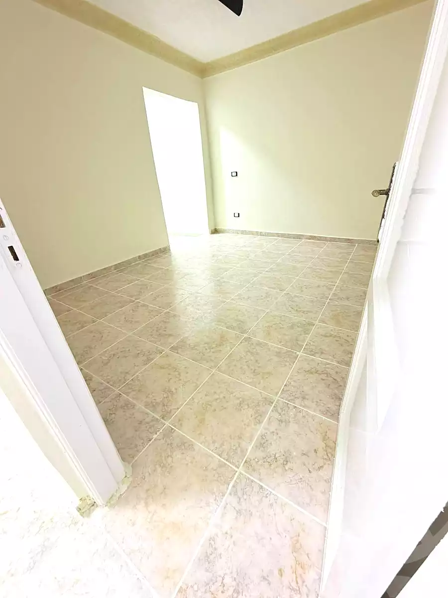 https://aqarmap.com.eg/ar/listing/7339949-for-sale-alexandria-al-agamy-shataa-el-nakheel