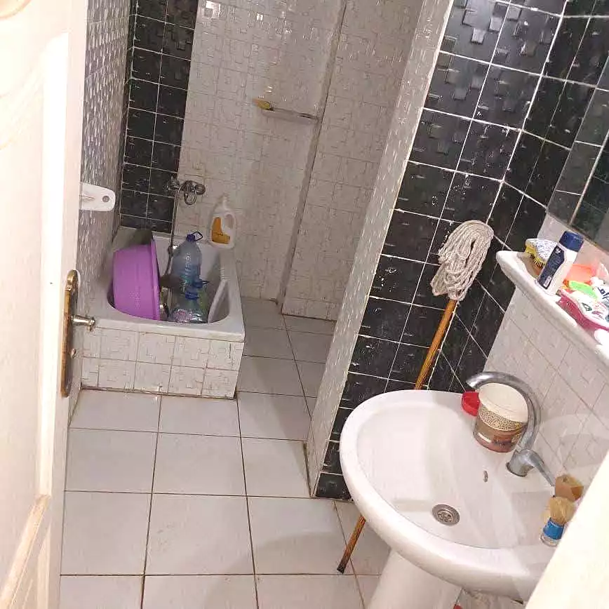 https://aqarmap.com.eg/en/listing/7340116-for-sale-alexandria-moharram-bey