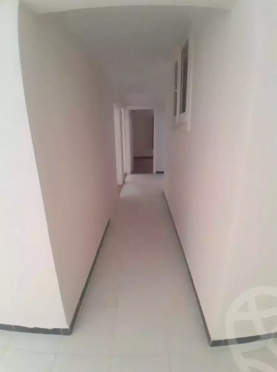 https://aqarmap.com.eg/en/listing/7340598-for-sale-alexandria-el-asafra-l-sfr-bhry