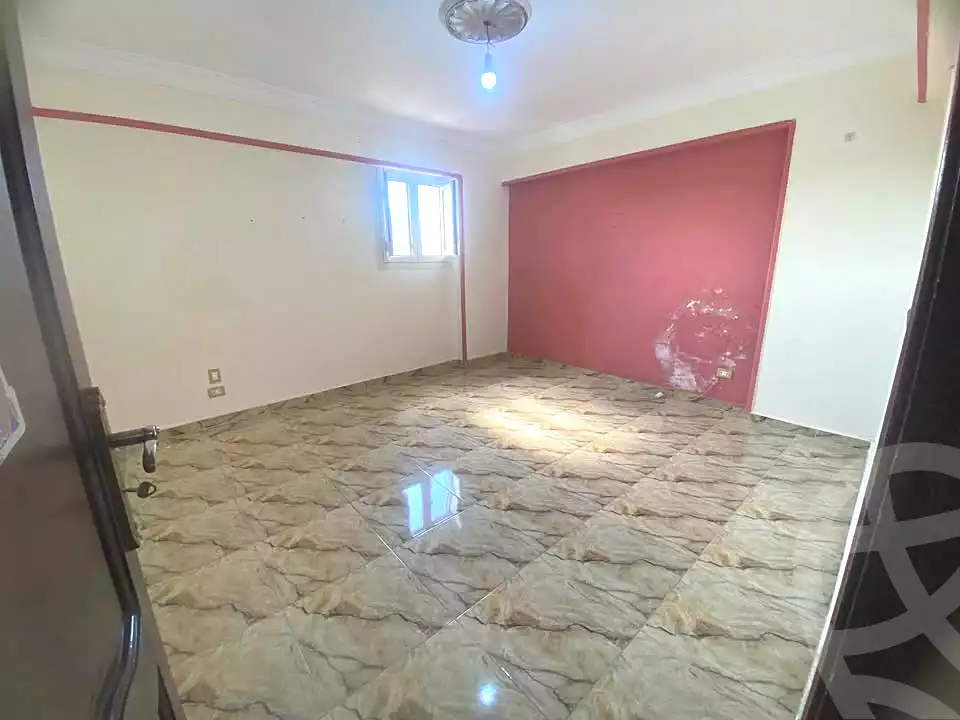 https://aqarmap.com.eg/en/listing/7340644-for-sale-alexandria-sydy-bshr-sydy-bshr-bhry-mohamed-el-srafi-st.