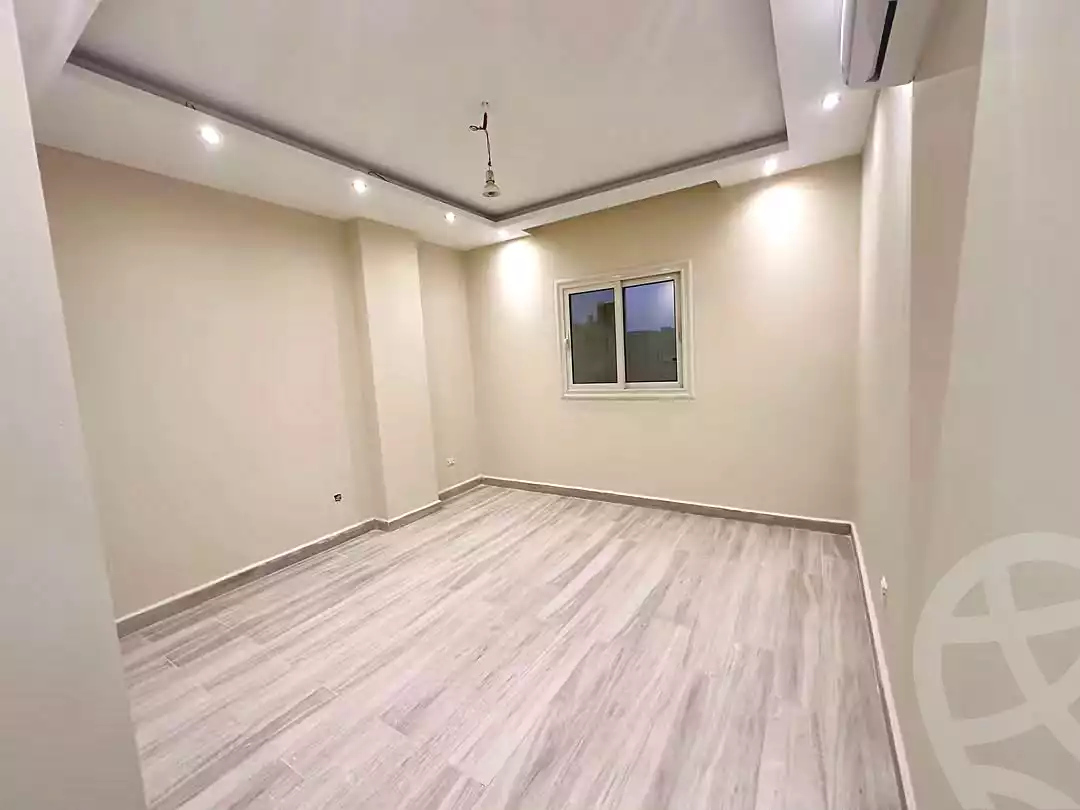 https://aqarmap.com.eg/ar/listing/7340832-for-sale-cairo-new-cairo-south-investors-el-nasr-st