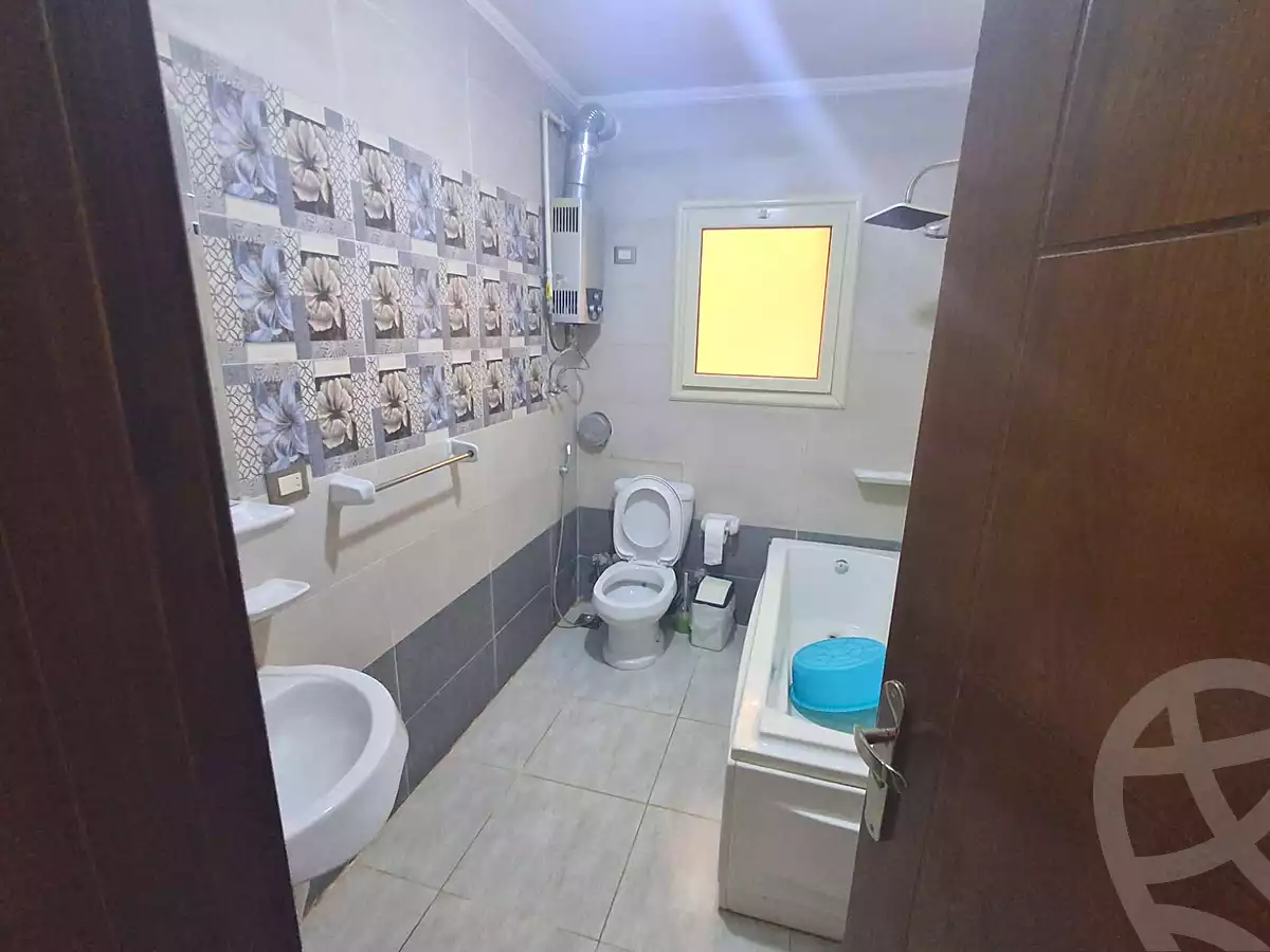 https://aqarmap.com.eg/ar/listing/7340864-for-rent-cairo-el-sheikh-zayed-city-compounds-el-khamayel