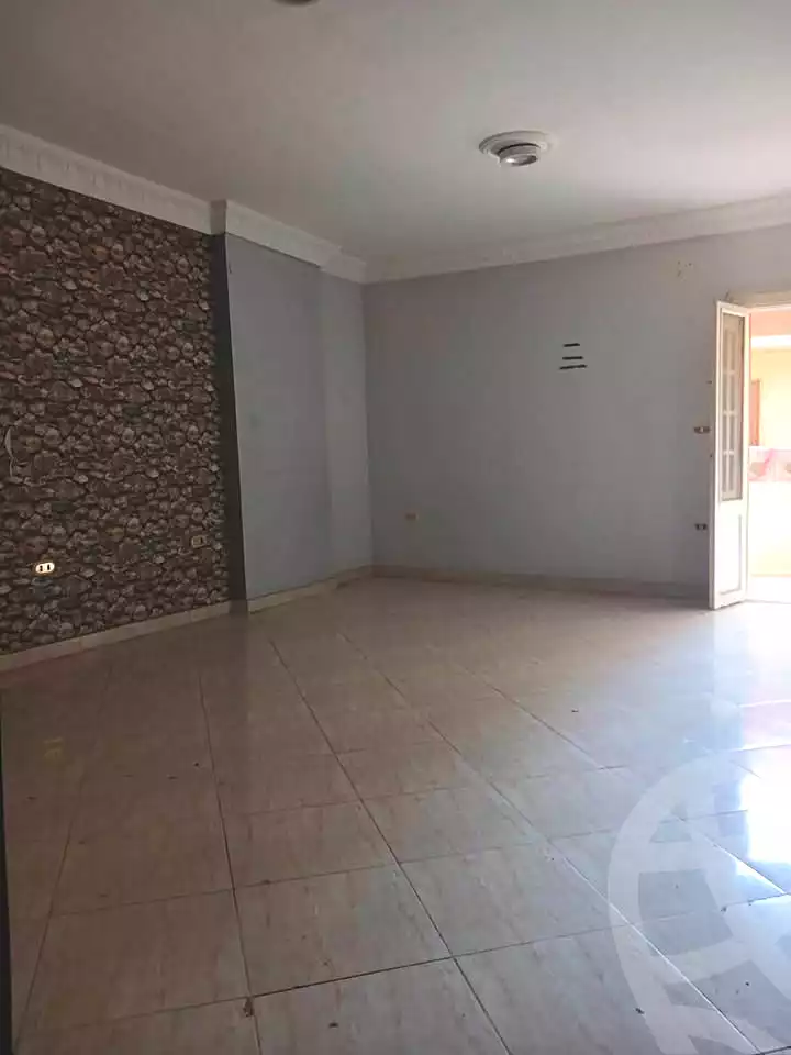https://aqarmap.com.eg/en/listing/7341250-for-sale-alexandria-alhadara-new-el-hadra