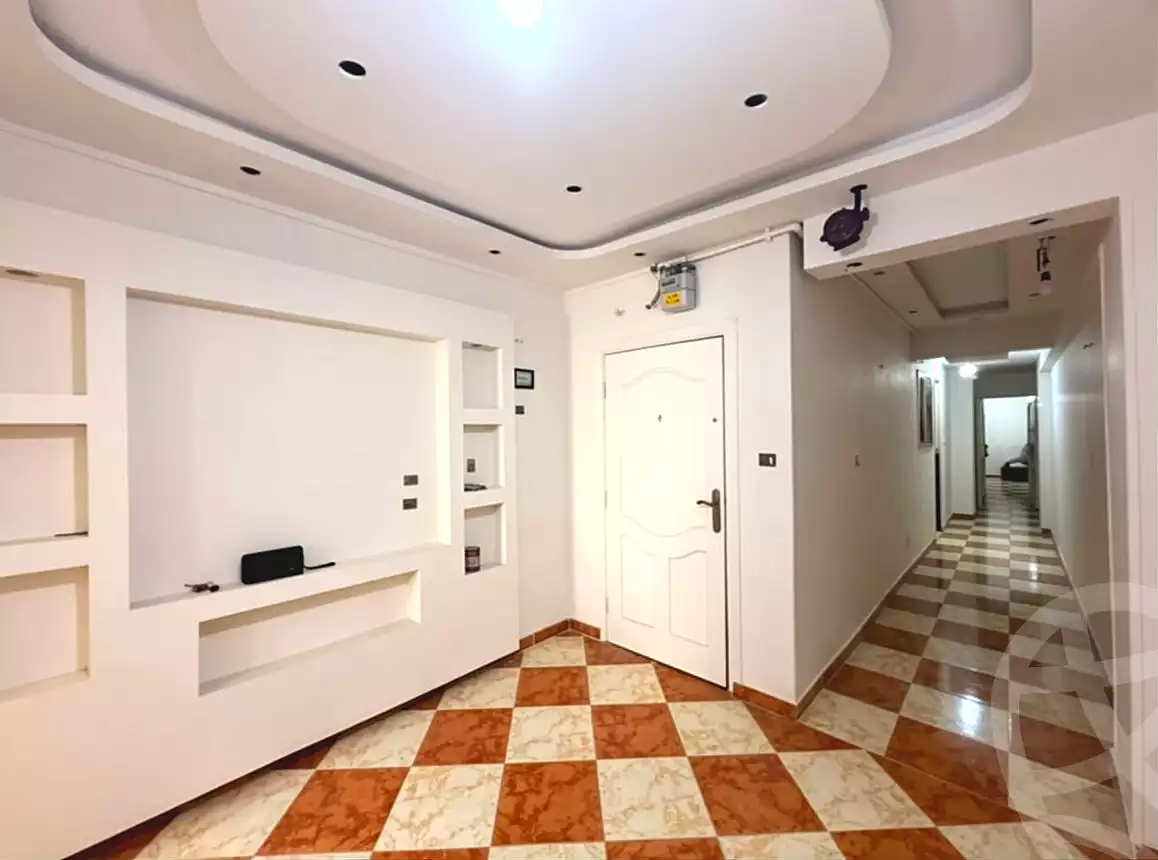 https://aqarmap.com.eg/ar/listing/7341267-for-sale-alexandria-el-asafra-l-sfr-bhry