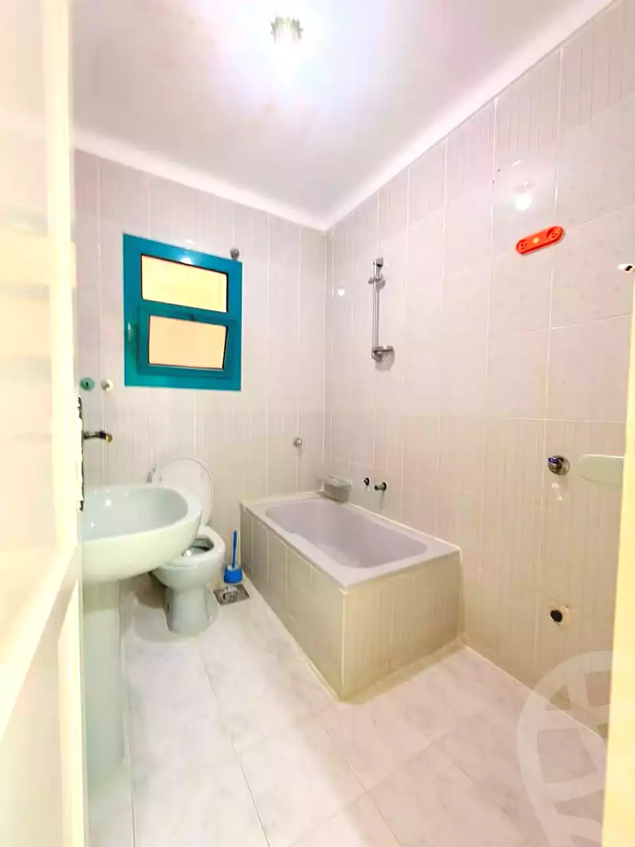 https://aqarmap.com.eg/en/listing/7341409-for-sale-alexandria-al-agamy-shataa-el-nakheel