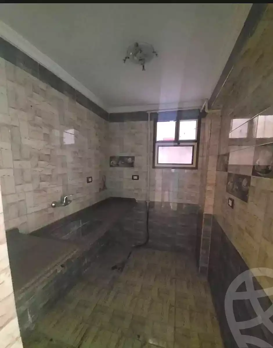 https://aqarmap.com.eg/ar/listing/7341478-for-sale-alexandria-lsywf-el-falki