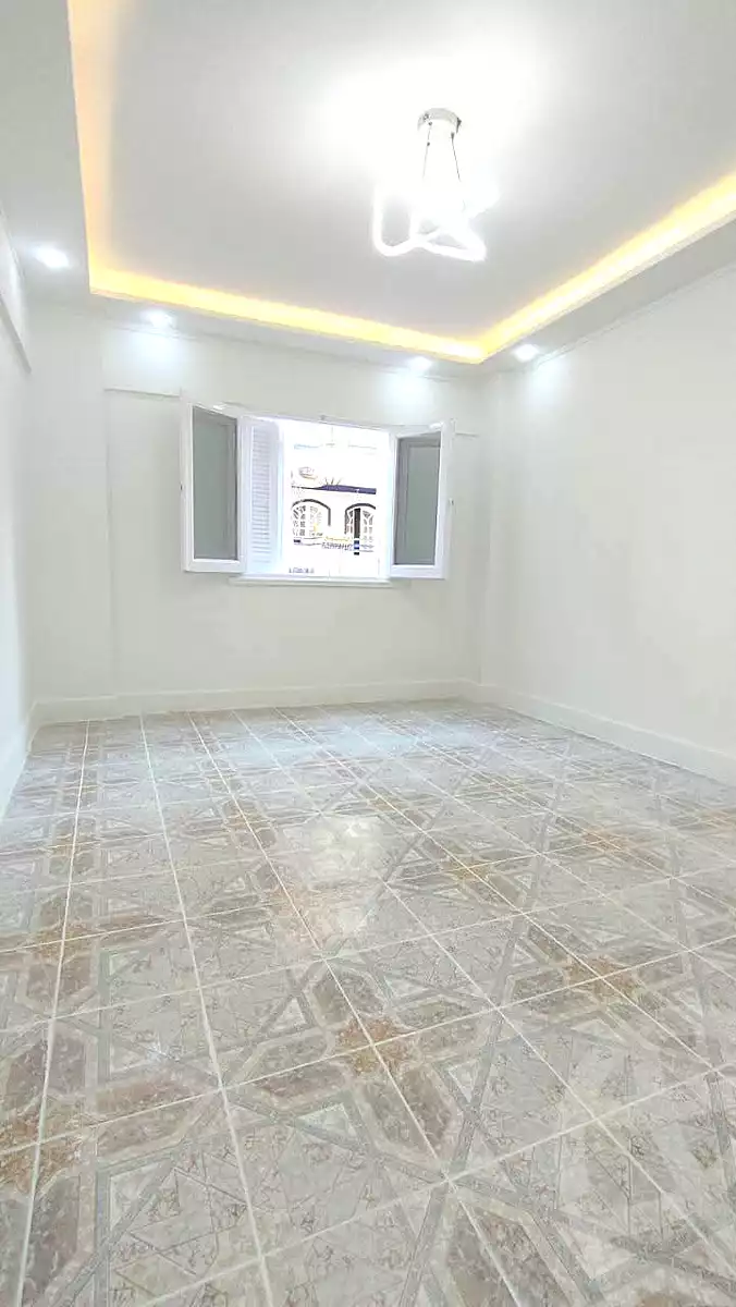 https://aqarmap.com.eg/ar/listing/7341480-for-sale-alexandria-al-agamy-shataa-el-nakheel