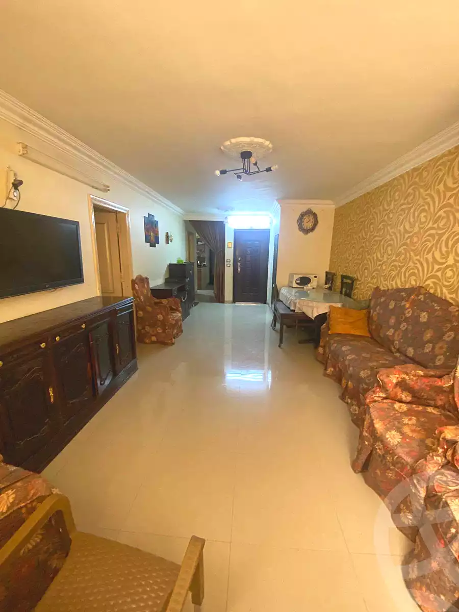 https://aqarmap.com.eg/ar/listing/7342113-for-sale-cairo-helwan-kwrnysh-hlwn