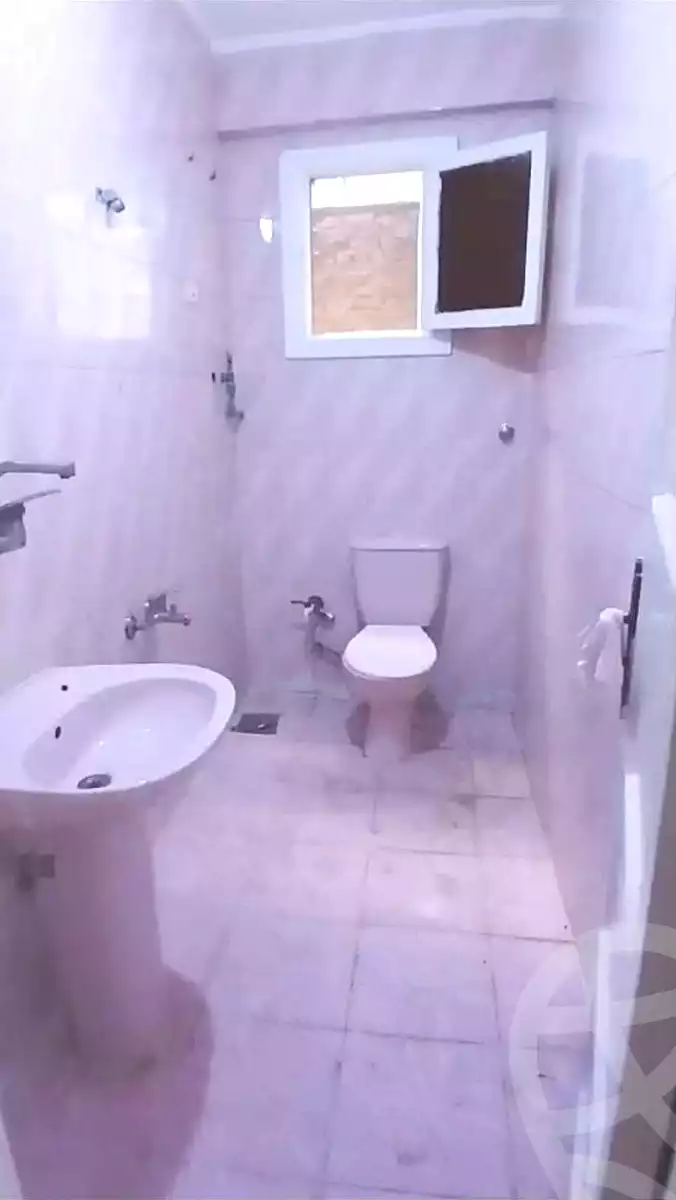 https://aqarmap.com.eg/ar/listing/7342437-for-sale-alexandria-mntq-fr-y-blskndry-el-awayed