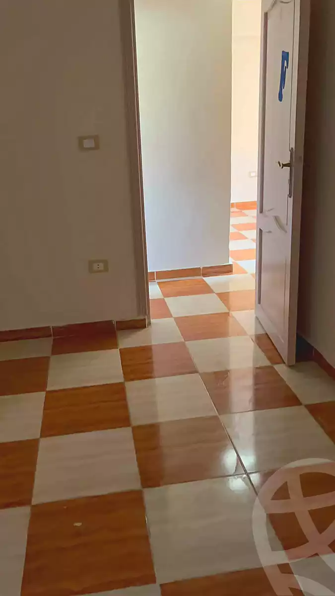https://aqarmap.com.eg/ar/listing/7342589-for-sale-alexandria-alhadara-new-el-hadra