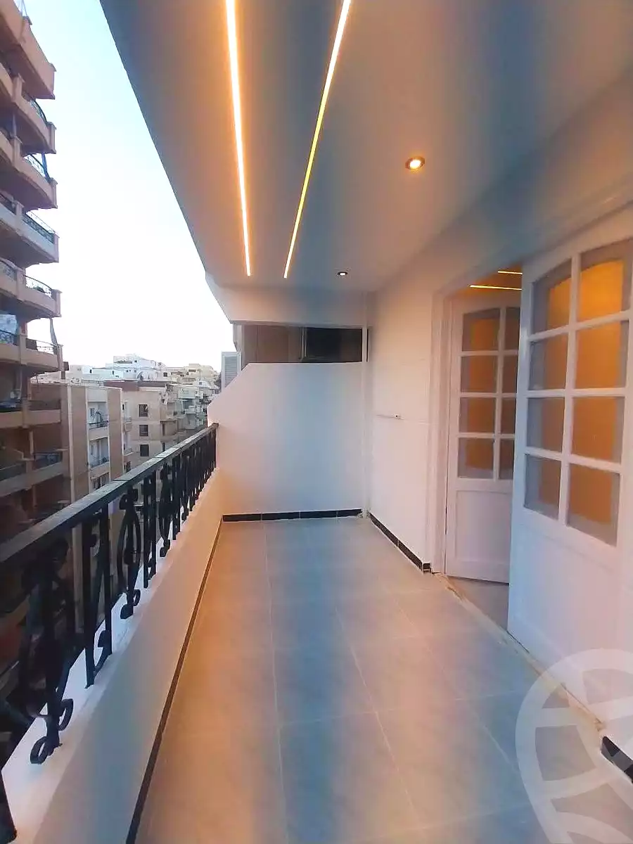 https://aqarmap.com.eg/ar/listing/7342621-for-sale-alexandria-al-agamy-shataa-el-nakheel