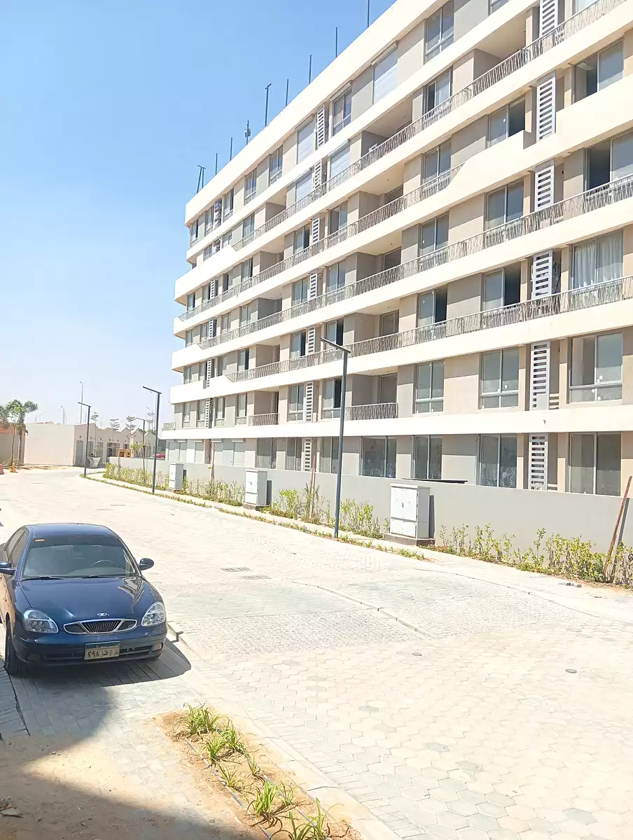 https://aqarmap.com.eg/ar/listing/7070040-for-sale-cairo-new-cairo-lmstqbl-syty-compounds-bloomfields