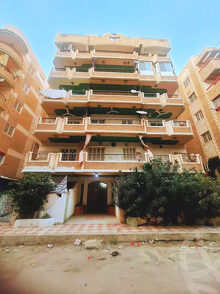 https://aqarmap.com.eg/ar/listing/7343012-for-sale-alexandria-al-agamy-shataa-el-nakheel