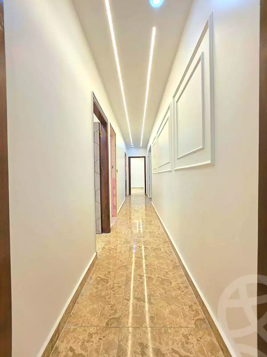 https://aqarmap.com.eg/ar/listing/7343028-for-sale-alexandria-sydy-bshr-sydy-bshr-bhry-shr-khld-bn-lwlyd