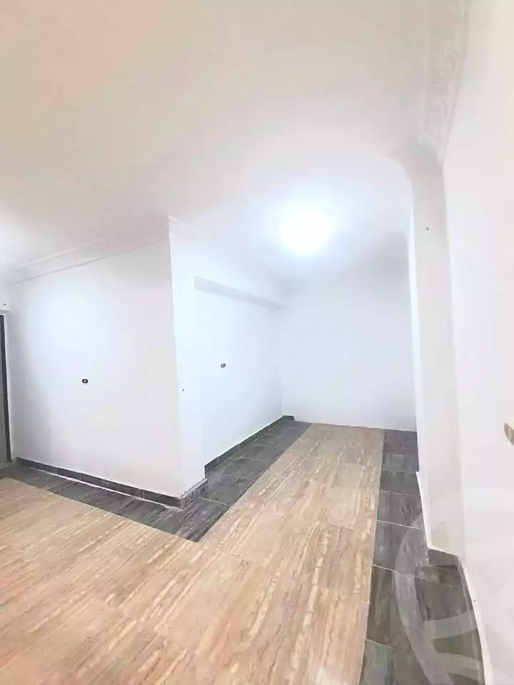 https://aqarmap.com.eg/ar/listing/7343164-for-sale-alexandria-al-agamy-lbytsh-shahr-al-assal-st