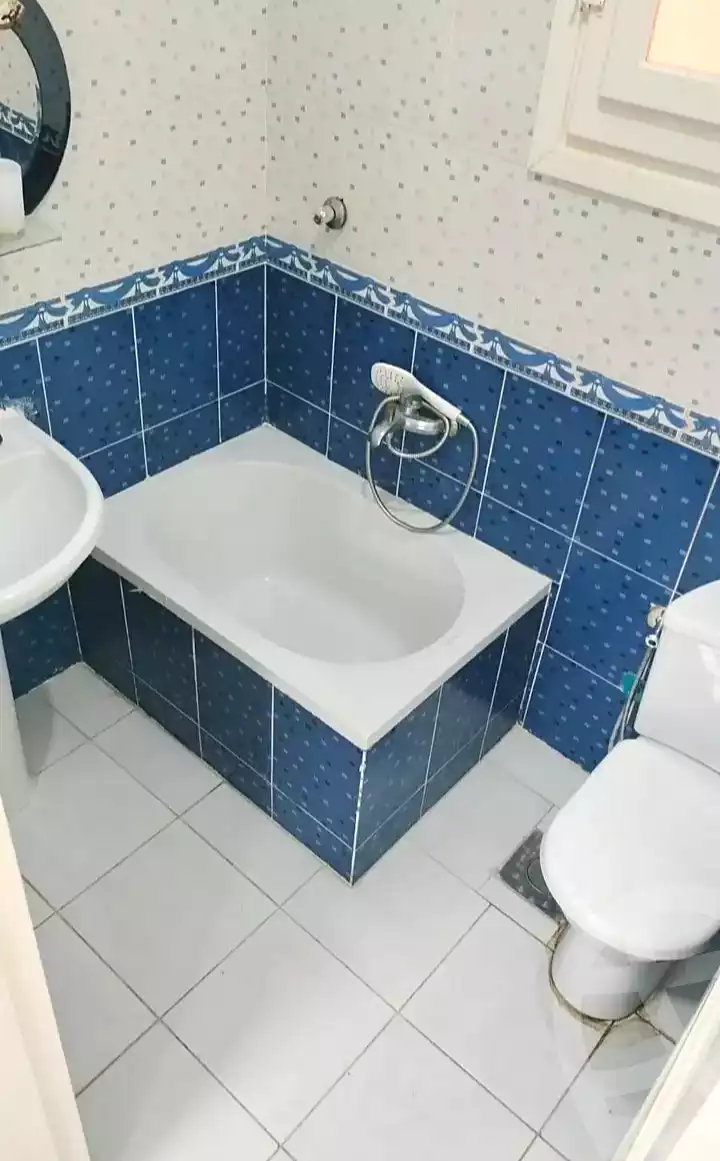 https://aqarmap.com.eg/ar/listing/7343410-for-sale-alexandria-al-agamy-shataa-el-nakheel