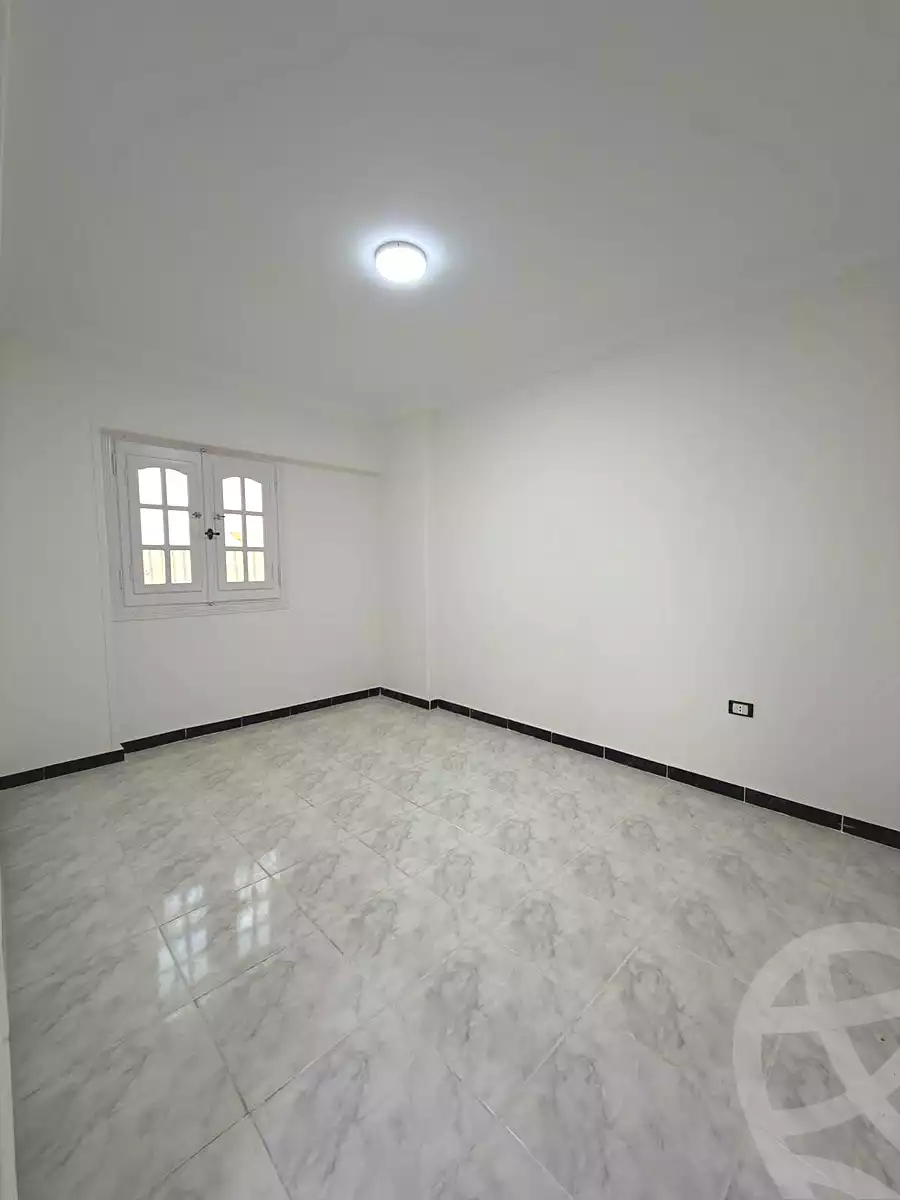https://aqarmap.com.eg/ar/listing/7343625-for-sale-alexandria-al-agamy-shataa-el-nakheel
