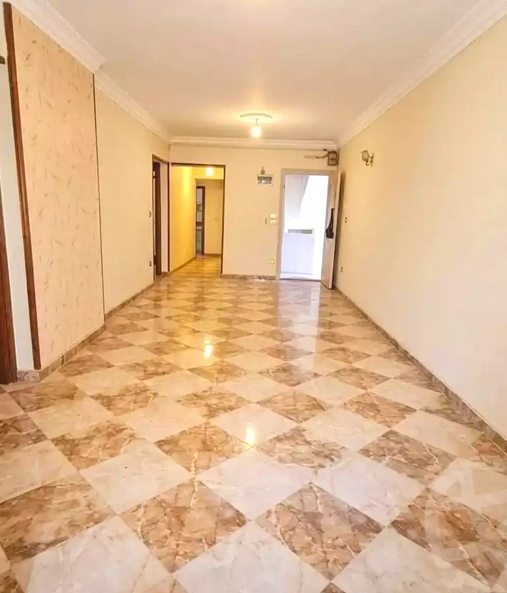 https://aqarmap.com.eg/en/listing/7344278-for-sale-alexandria-lsywf-el-fanan-mohamed-othman-st