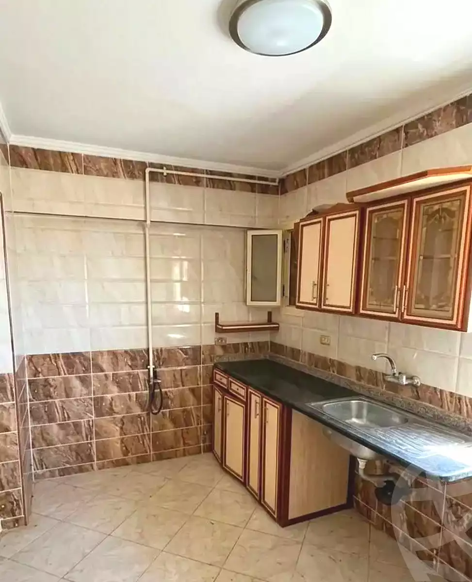 https://aqarmap.com.eg/en/listing/7344278-for-sale-alexandria-lsywf-el-fanan-mohamed-othman-st
