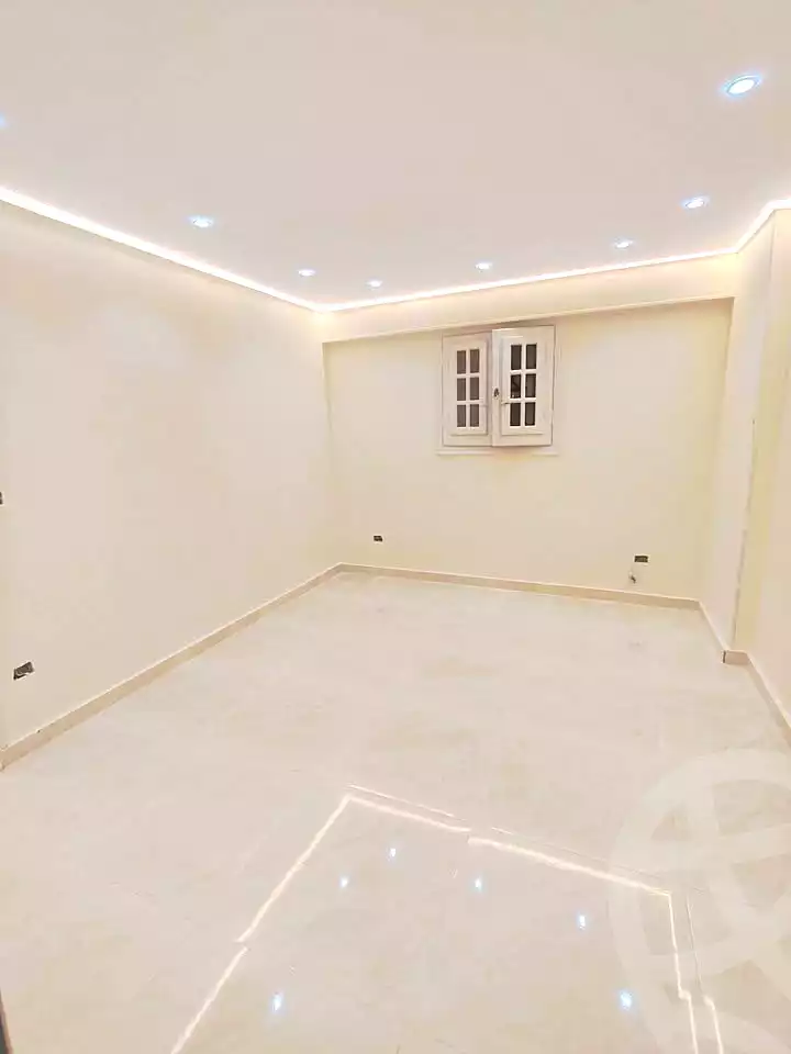 https://aqarmap.com.eg/en/listing/7344435-for-sale-alexandria-sydy-bshr-sydy-bshr-bhry-street-17
