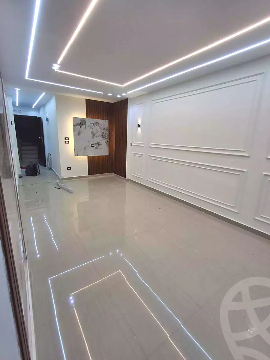 https://aqarmap.com.eg/ar/listing/7344640-for-sale-alexandria-el-asafra-shr-45