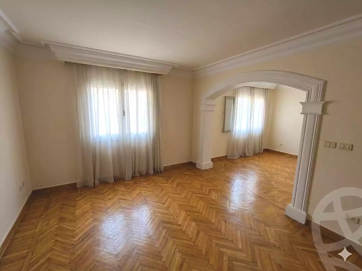 https://aqarmap.com.eg/ar/listing/7345213-for-sale-cairo-new-cairo-lrhb-city-phase-2-saed-ibn-mouaaz-st