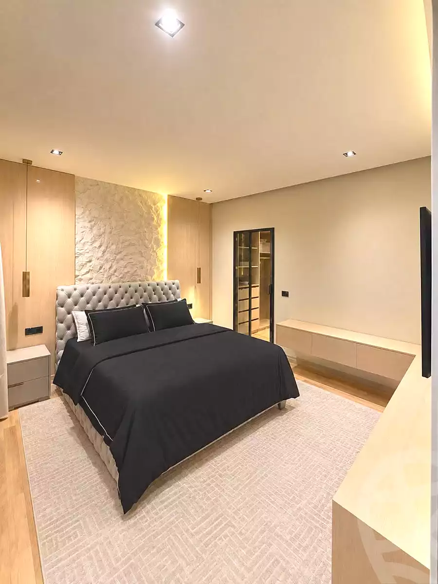 https://aqarmap.com.eg/ar/listing/7345635-for-sale-cairo-new-cairo-compounds-ninety-avenue