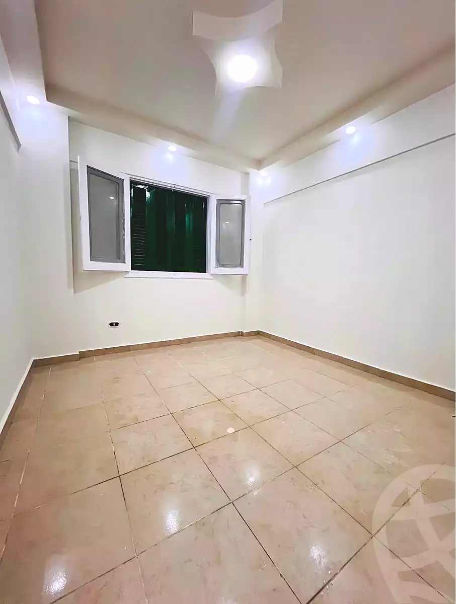 https://aqarmap.com.eg/en/listing/7345674-for-sale-alexandria-al-agamy-shataa-el-nakheel