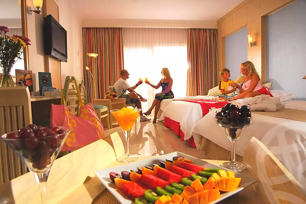 https://aqarmap.com.eg/ar/listing/7346043-for-sale-red-sea-hurghada-city-el-hadba-sheraton-st