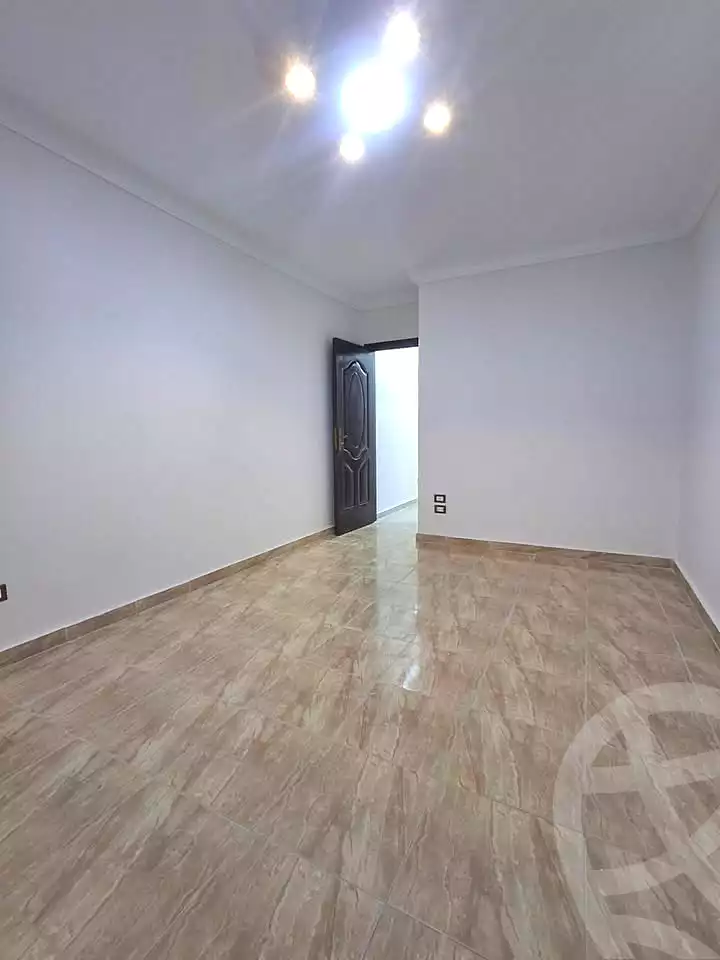 https://aqarmap.com.eg/ar/listing/7346101-for-sale-alexandria-sydy-bshr-sydy-bshr-bhry