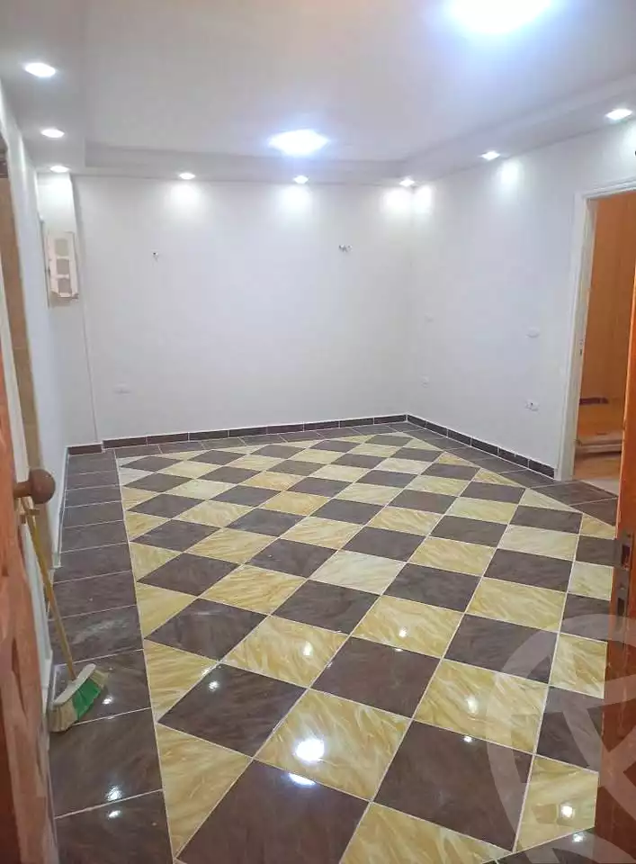 https://aqarmap.com.eg/en/listing/7346944-for-sale-alexandria-al-agamy-el-hanouvel-el-salam-st