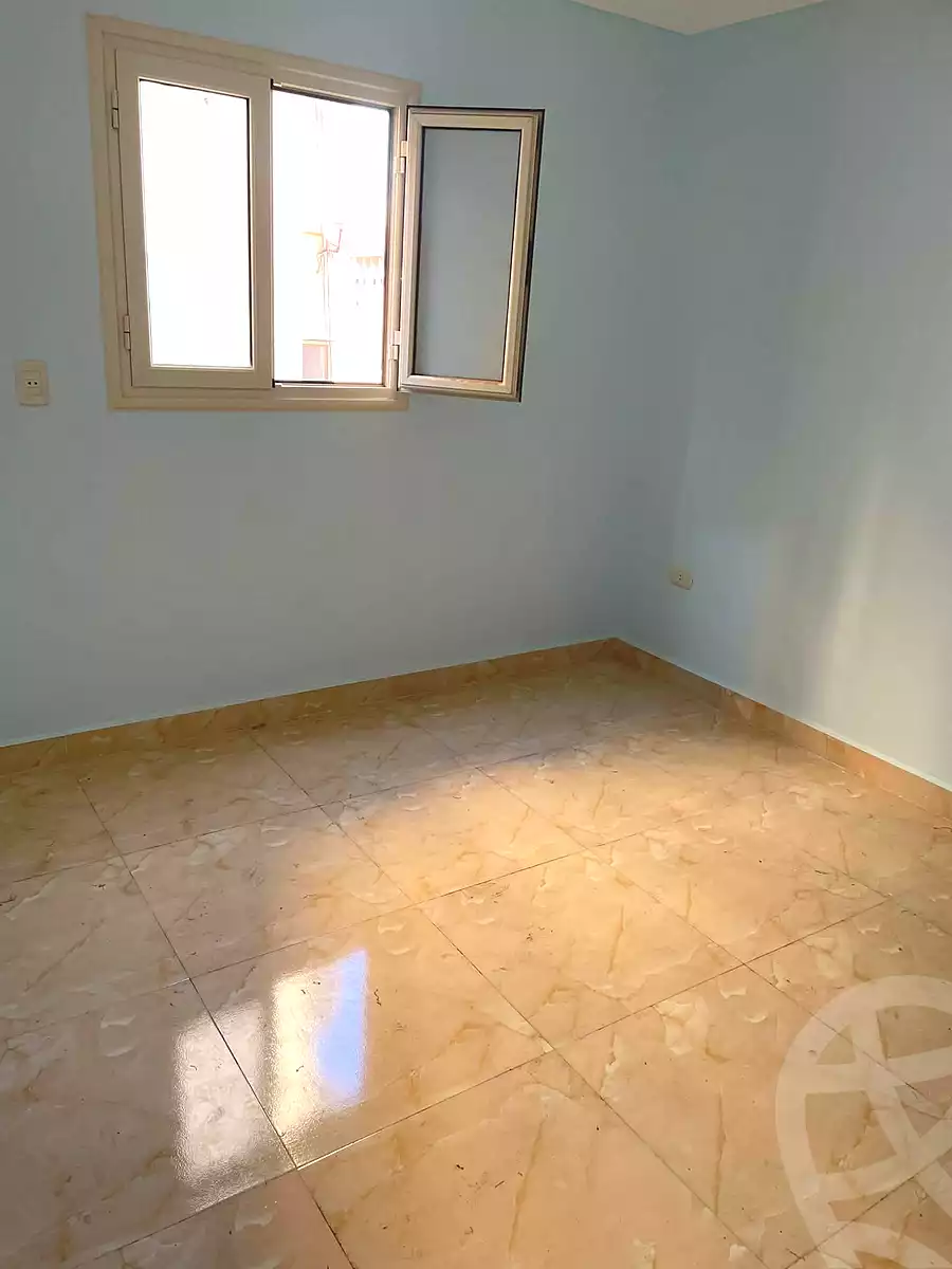 https://aqarmap.com.eg/en/listing/7348025-for-sale-alexandria-el-asafra-l-sfr-bhry