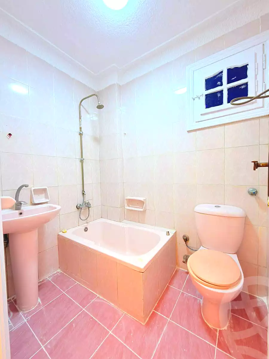https://aqarmap.com.eg/en/listing/7348103-for-sale-alexandria-al-agamy-shataa-el-nakheel