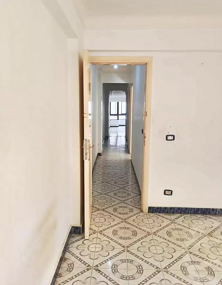 https://aqarmap.com.eg/en/listing/7348132-for-rent-alexandria-miami