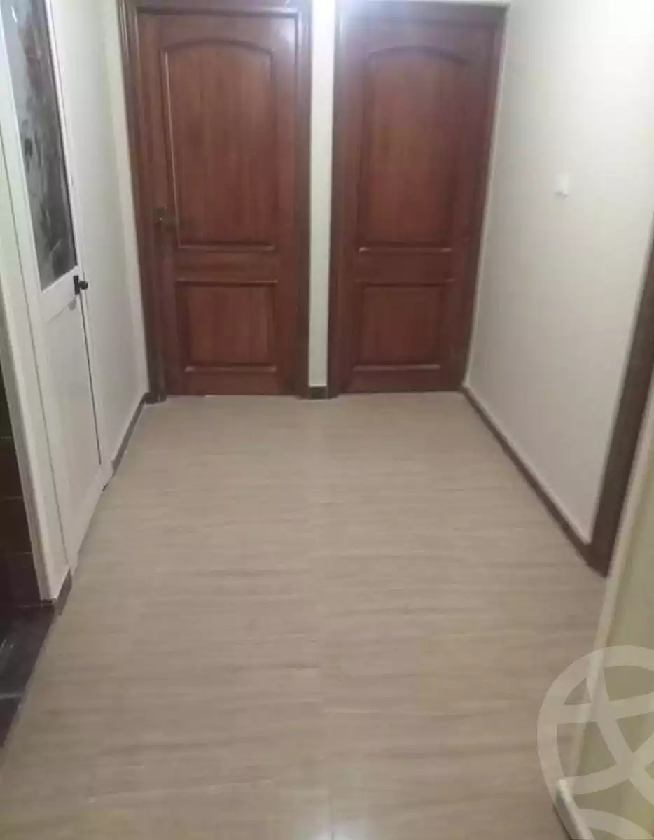 https://aqarmap.com.eg/en/listing/7348274-for-rent-alexandria-ganaklis-shr-mrtdy-bsh