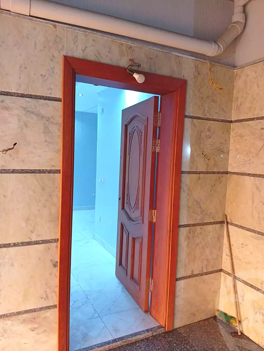 https://aqarmap.com.eg/ar/listing/7348685-for-rent-cairo-el-sheikh-zayed-city-el-hay-elsabeaa-lhy-lsb
