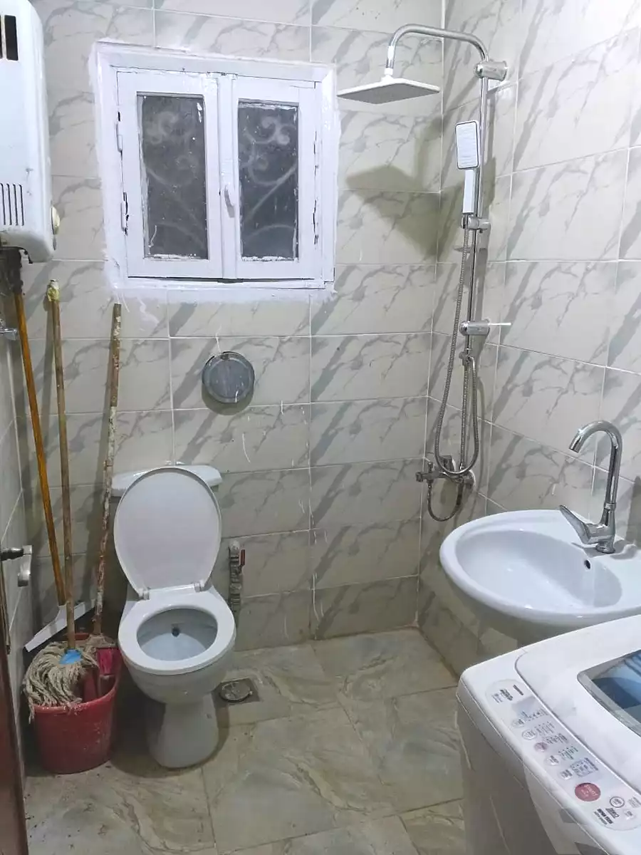 https://aqarmap.com.eg/ar/listing/7348697-for-rent-cairo-el-sheikh-zayed-city-el-hay-el-hady-ashaer-area-1-street-10