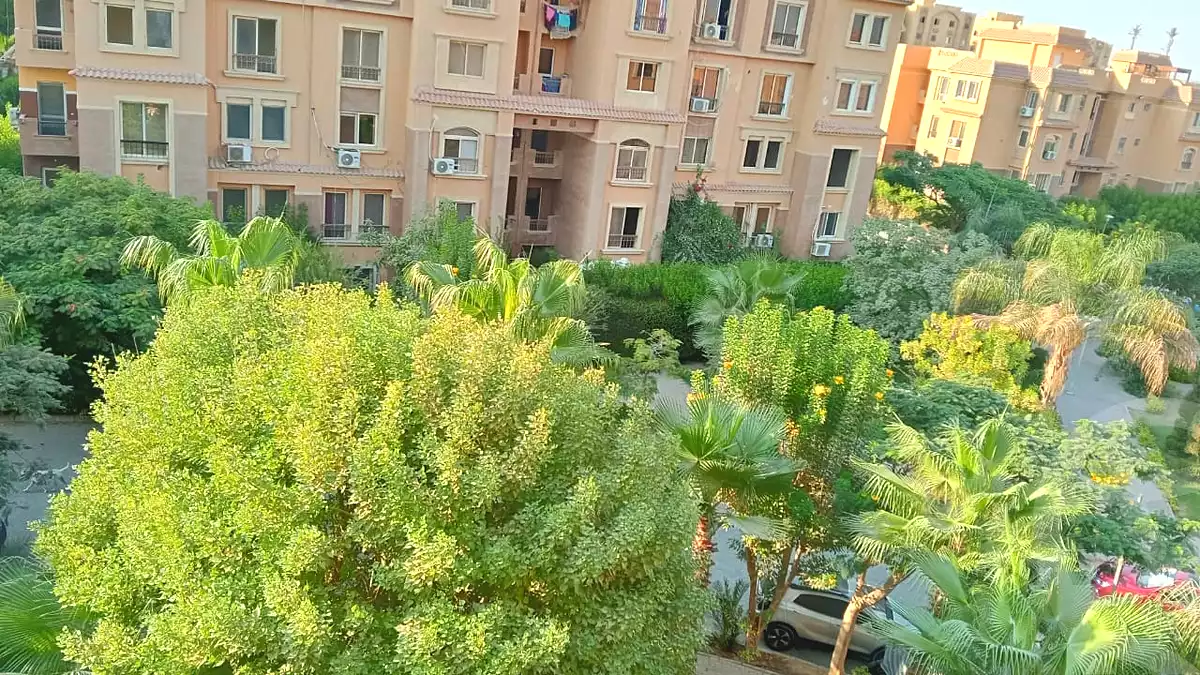 https://aqarmap.com.eg/ar/listing/7348936-for-rent-cairo-6th-of-october-hadaeq-october-compounds-italian-square