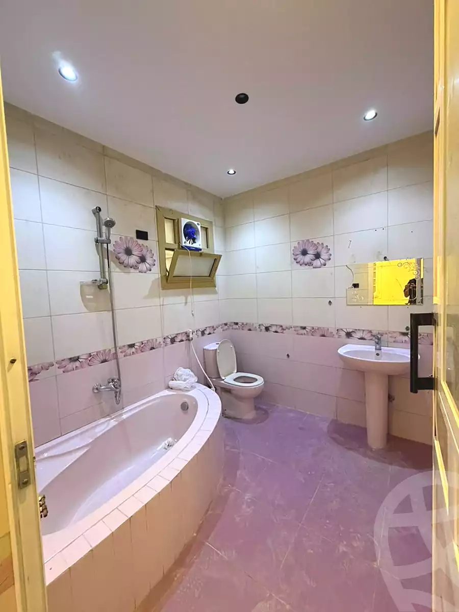 https://aqarmap.com.eg/ar/listing/7348953-for-rent-cairo-6th-of-october-el-ahyaa-neighborhood-5th
