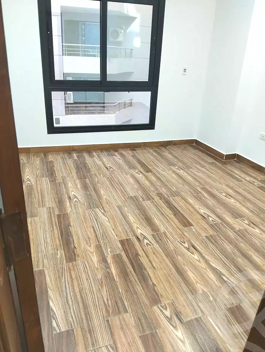 https://aqarmap.com.eg/ar/listing/7349423-for-rent-cairo-el-maadi-compounds-rayhanah-plaza