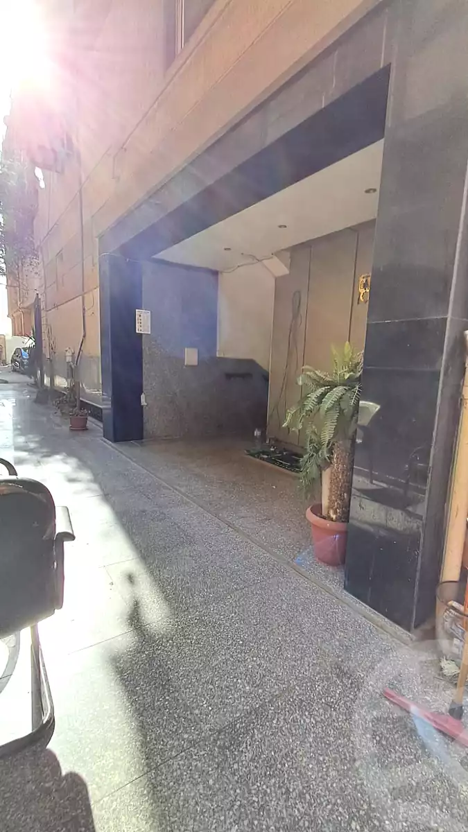 https://aqarmap.com.eg/en/listing/7349490-for-rent-cairo-el-maadi-zahraa-el-maadi-shr-krfwr-lryysy