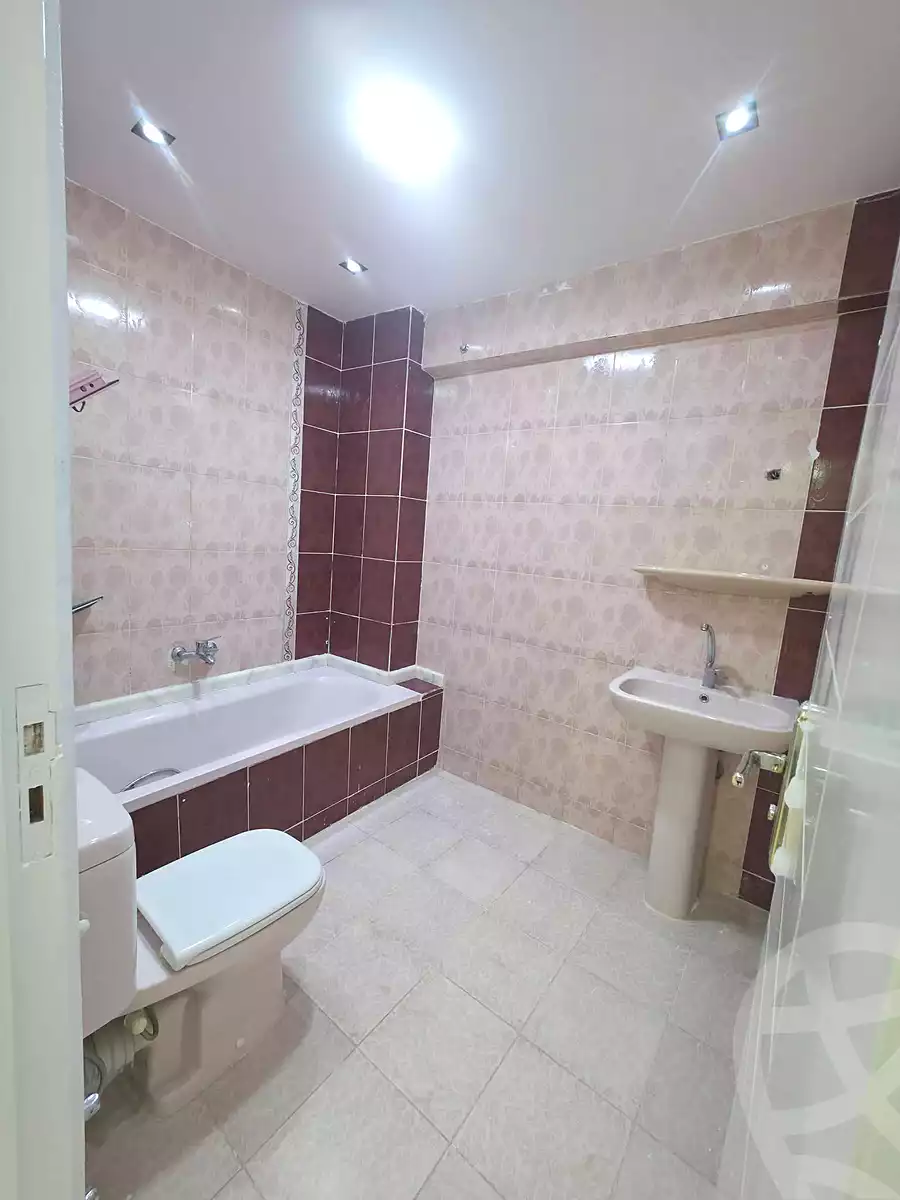 https://aqarmap.com.eg/en/listing/7350181-for-sale-alexandria-sydy-bshr-sydy-bshr-bhry