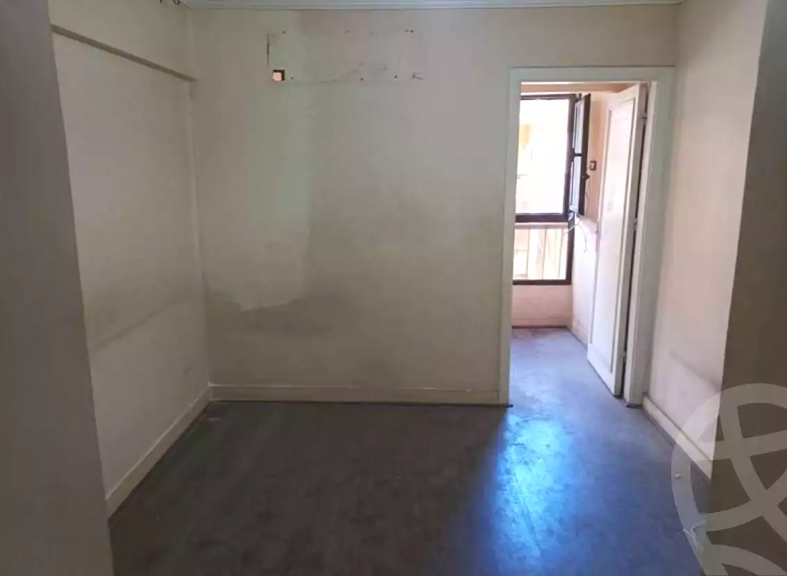 https://aqarmap.com.eg/ar/listing/7350267-for-rent-alexandria-ganaklis-shr-bw-qyr-tryq-lhry