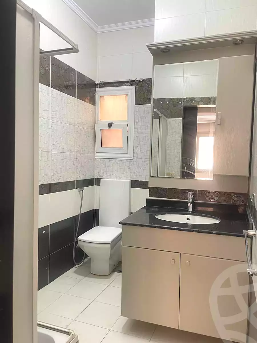 https://aqarmap.com.eg/en/listing/7350325-for-sale-cairo-new-cairo-ganob-el-akadamiya-south-academy-b-taha-hussein-st
