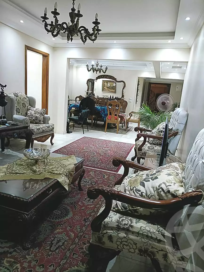 https://aqarmap.com.eg/ar/listing/7350363-for-sale-cairo-ljyz-shareaa-morad  charel degol